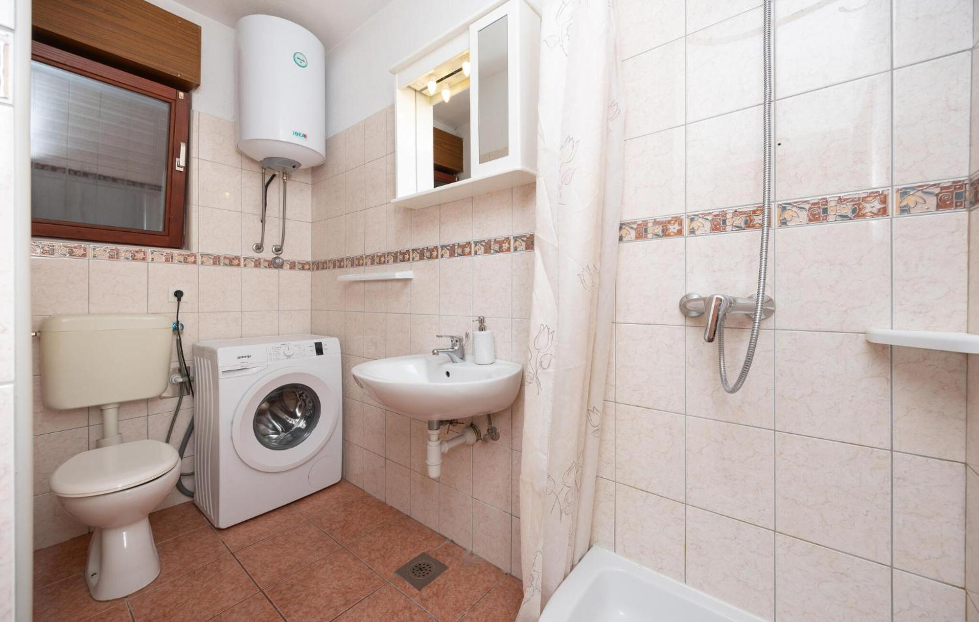 3 Bedroom Gorgeous Apartment In Trogir Luaran gambar
