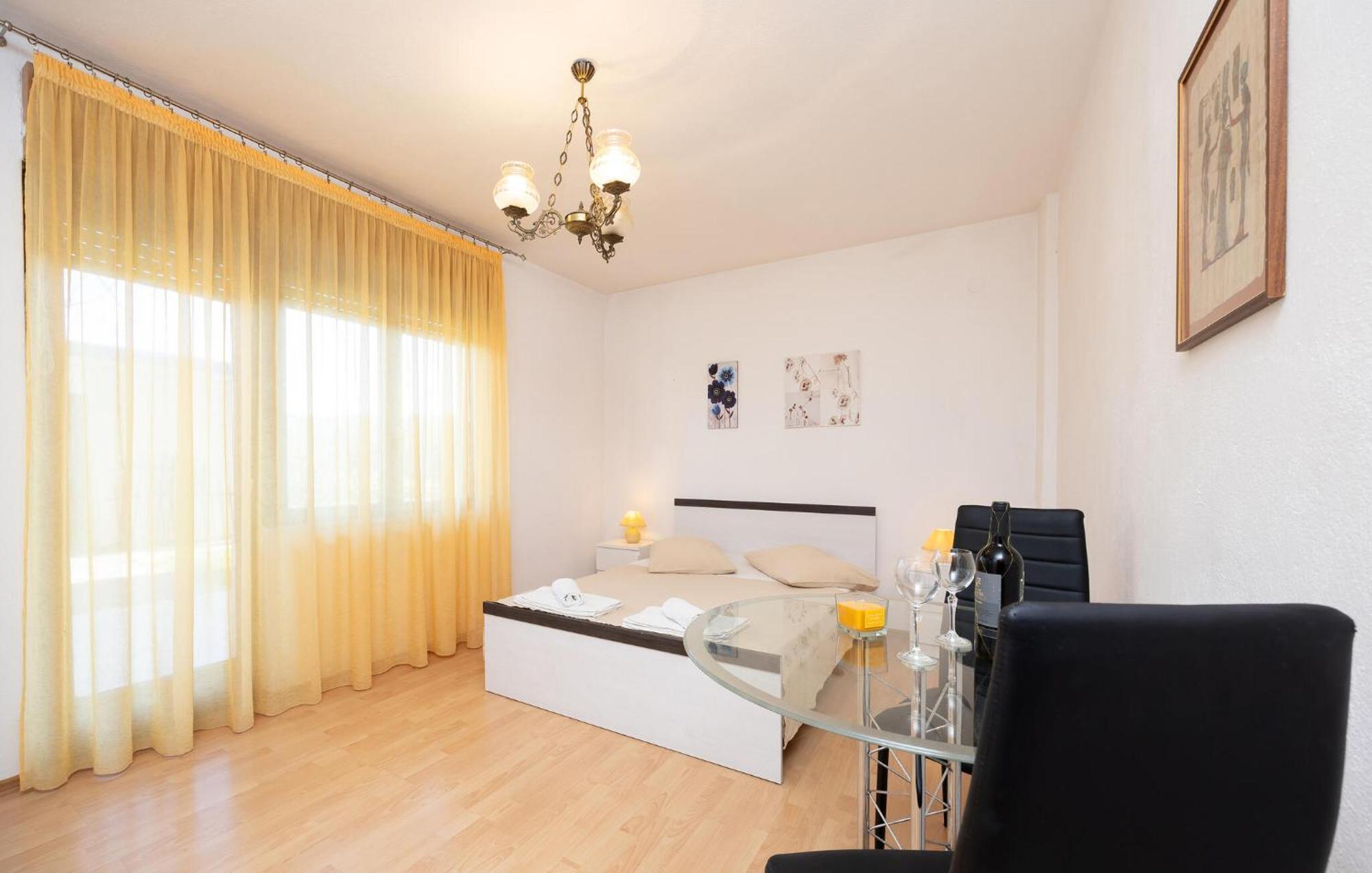 3 Bedroom Gorgeous Apartment In Trogir Luaran gambar